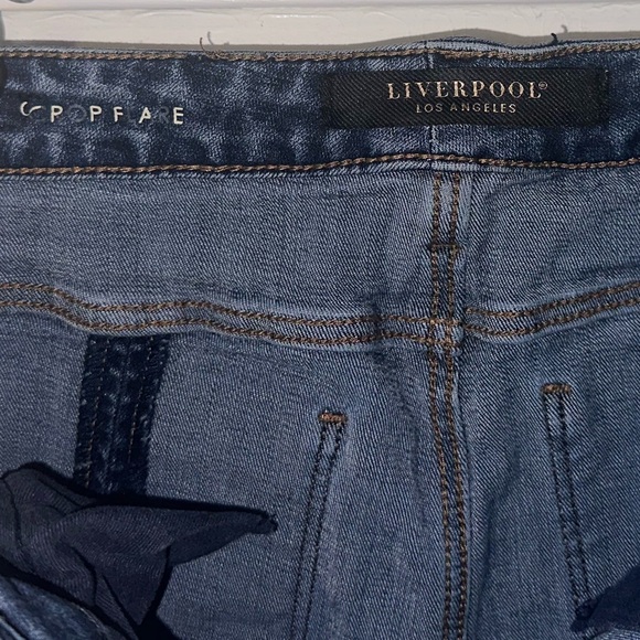 Liverpool Lucy Crop Flare Jeans with Back Seam - Picture 6 of 8